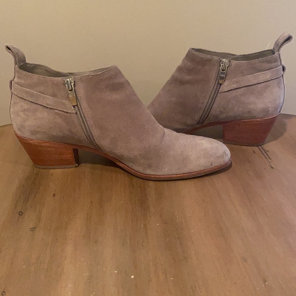 Via Spiga Suede Booties 9.5 - Picture 4 of 6